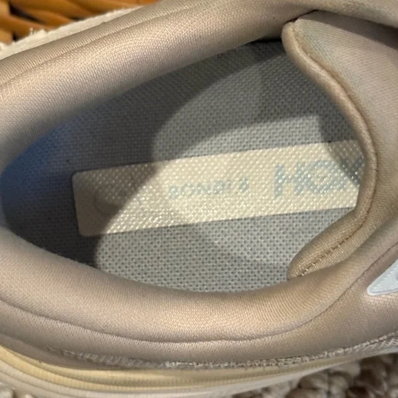 HOKA ONE ONE Bondi 8 Women’s Running Shoe, 8.5 M - Picture 10 of 11